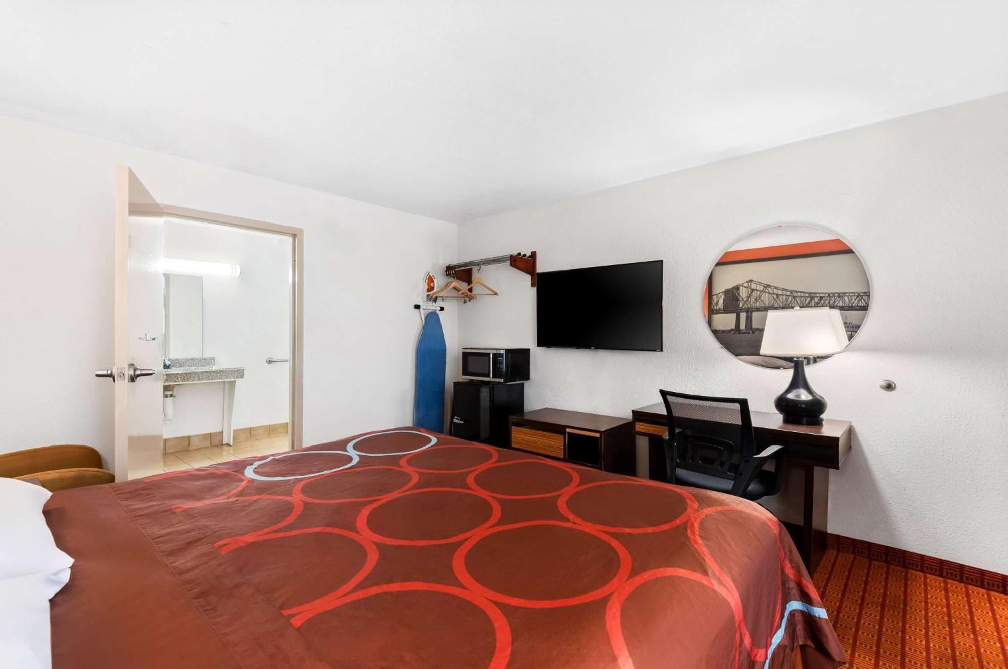 Motel Super 8 By Wyndham Baton Rouge/i-10
