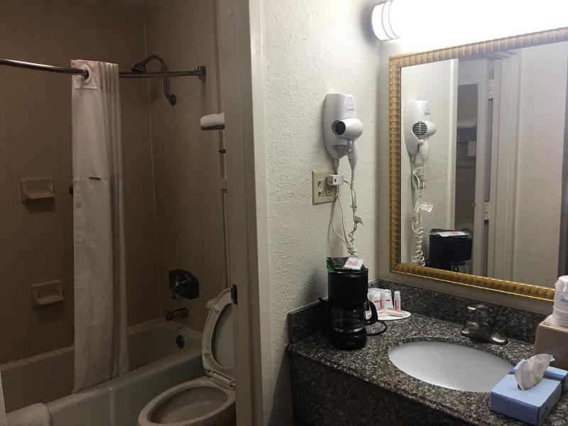 Super 8 By Wyndham Baton Rouge/i-10 Motel