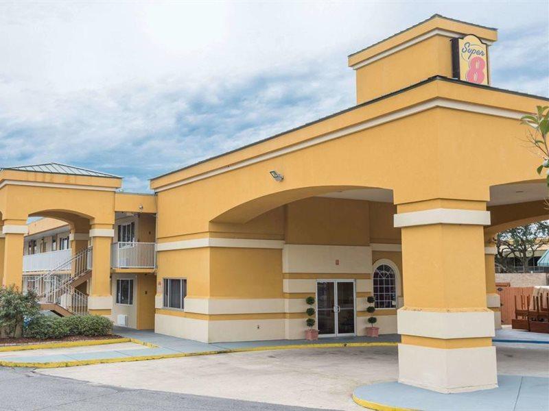 Motel Super 8 By Wyndham Baton Rouge/i-10 2*
