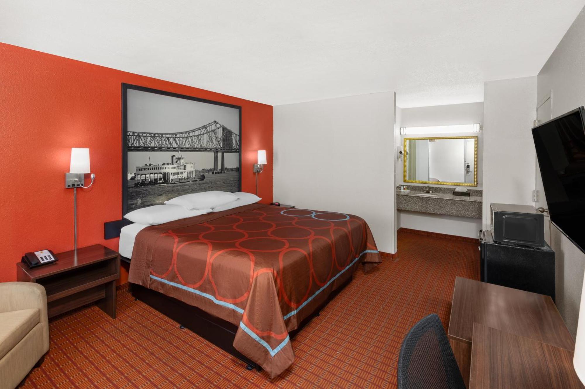 Super 8 By Wyndham Baton Rouge/i-10 Motel 2*